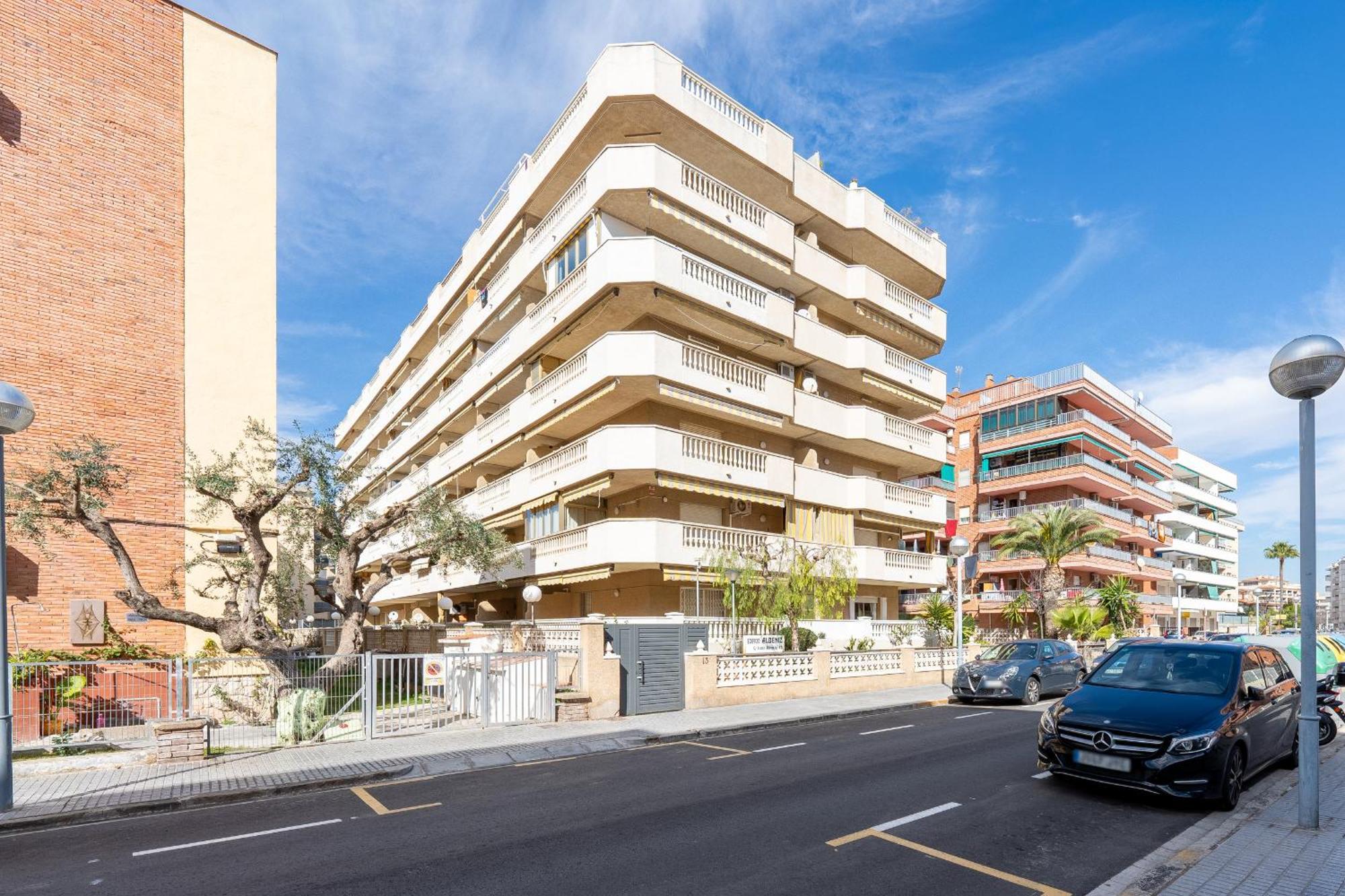 Alea Rentals - Albeniz La Pineda Extérieur photo